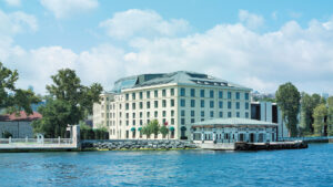 Istanbul-Shangri-LaBosphorusHotel-1